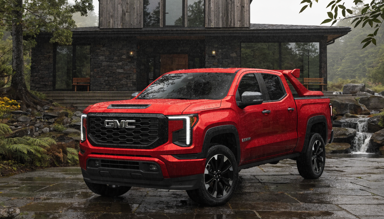 2025 GMC Canyon with tonneau bed cover