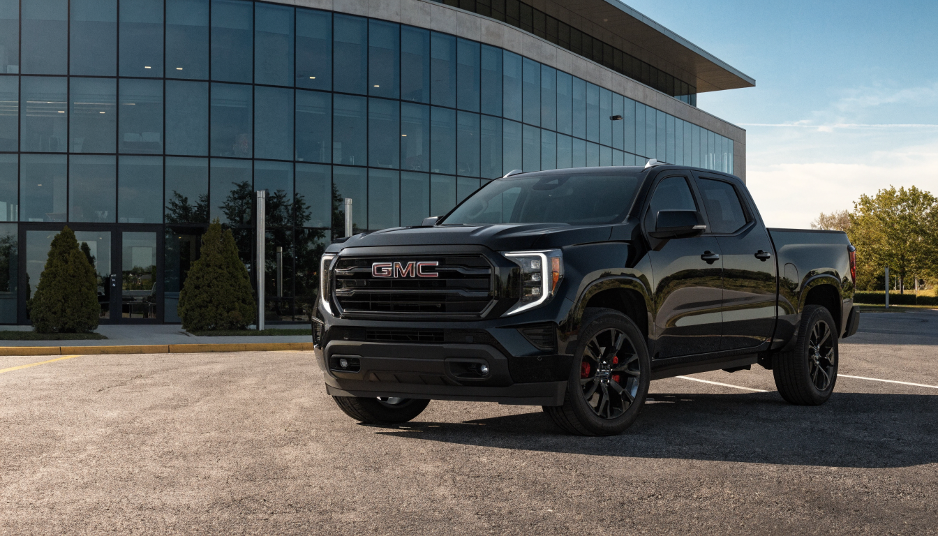 2026 GMC Canyon current model year with bed cover